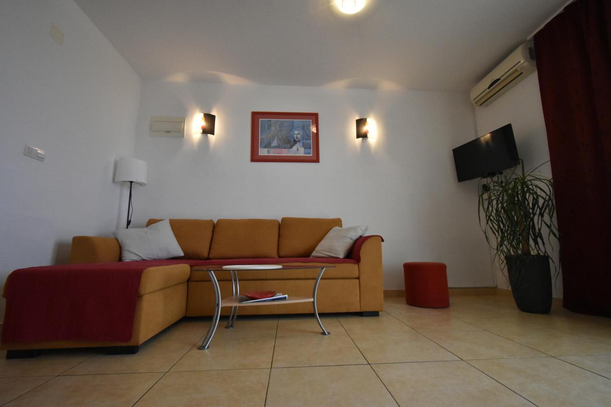 Apartments Jasna Trogir Bagian luar foto