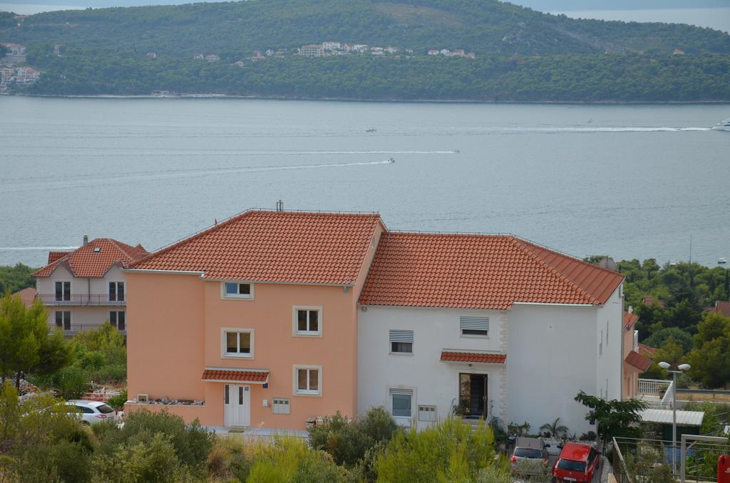 Apartments Jasna Trogir Bagian luar foto