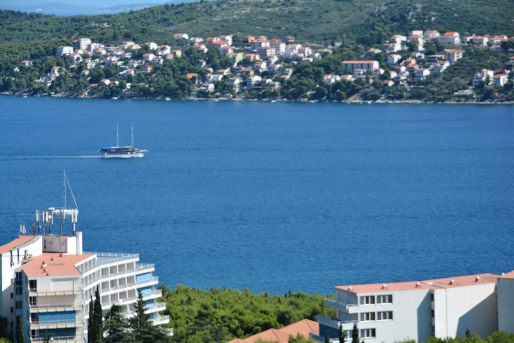 Apartments Jasna Trogir Bagian luar foto