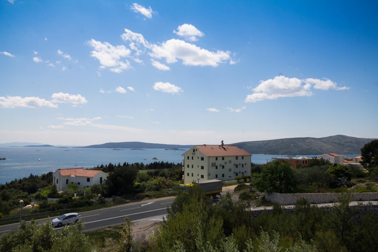 Apartments Jasna Trogir Bagian luar foto