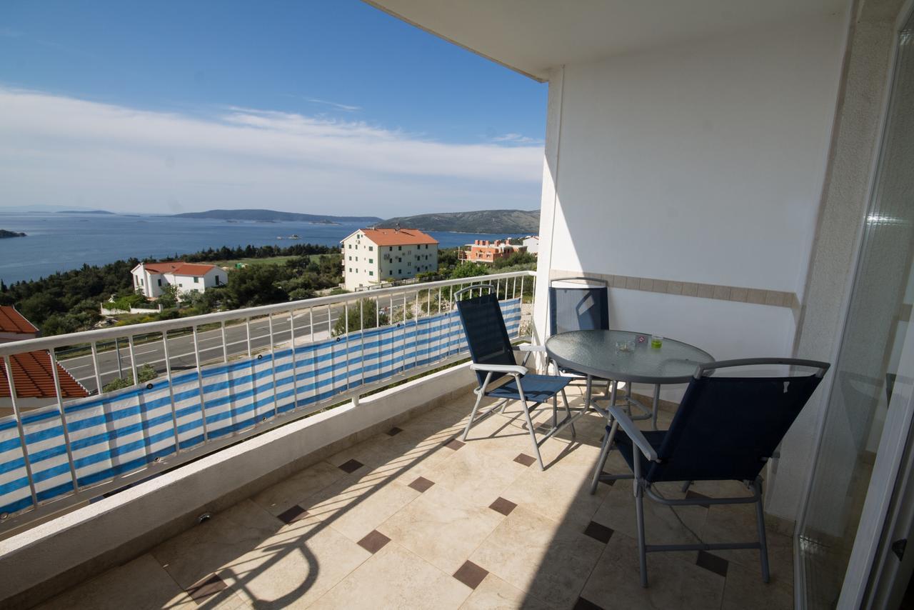 Apartments Jasna Trogir Bagian luar foto